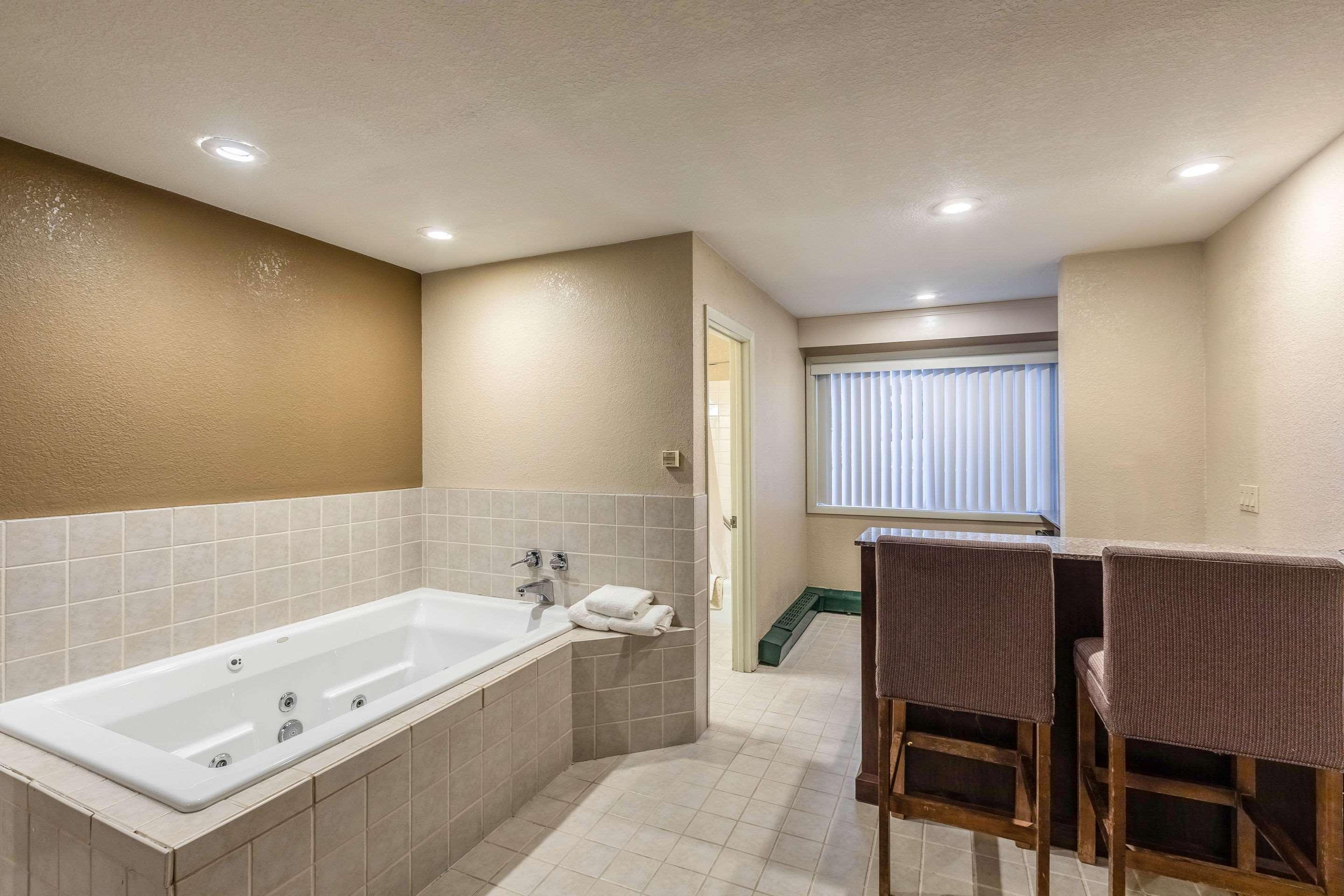 Quality Inn Восау Екстер'єр фото
